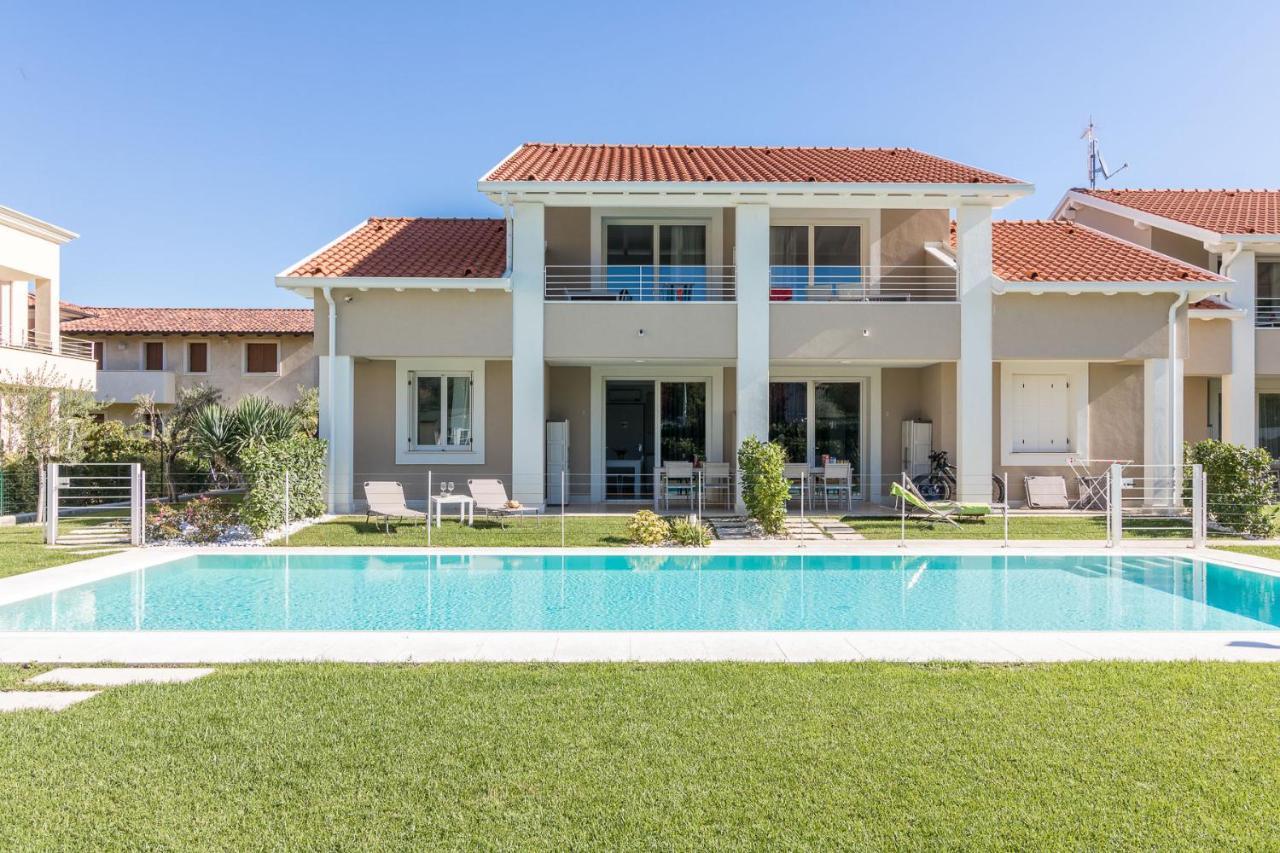 Villa Meri 马内尔巴 外观 照片